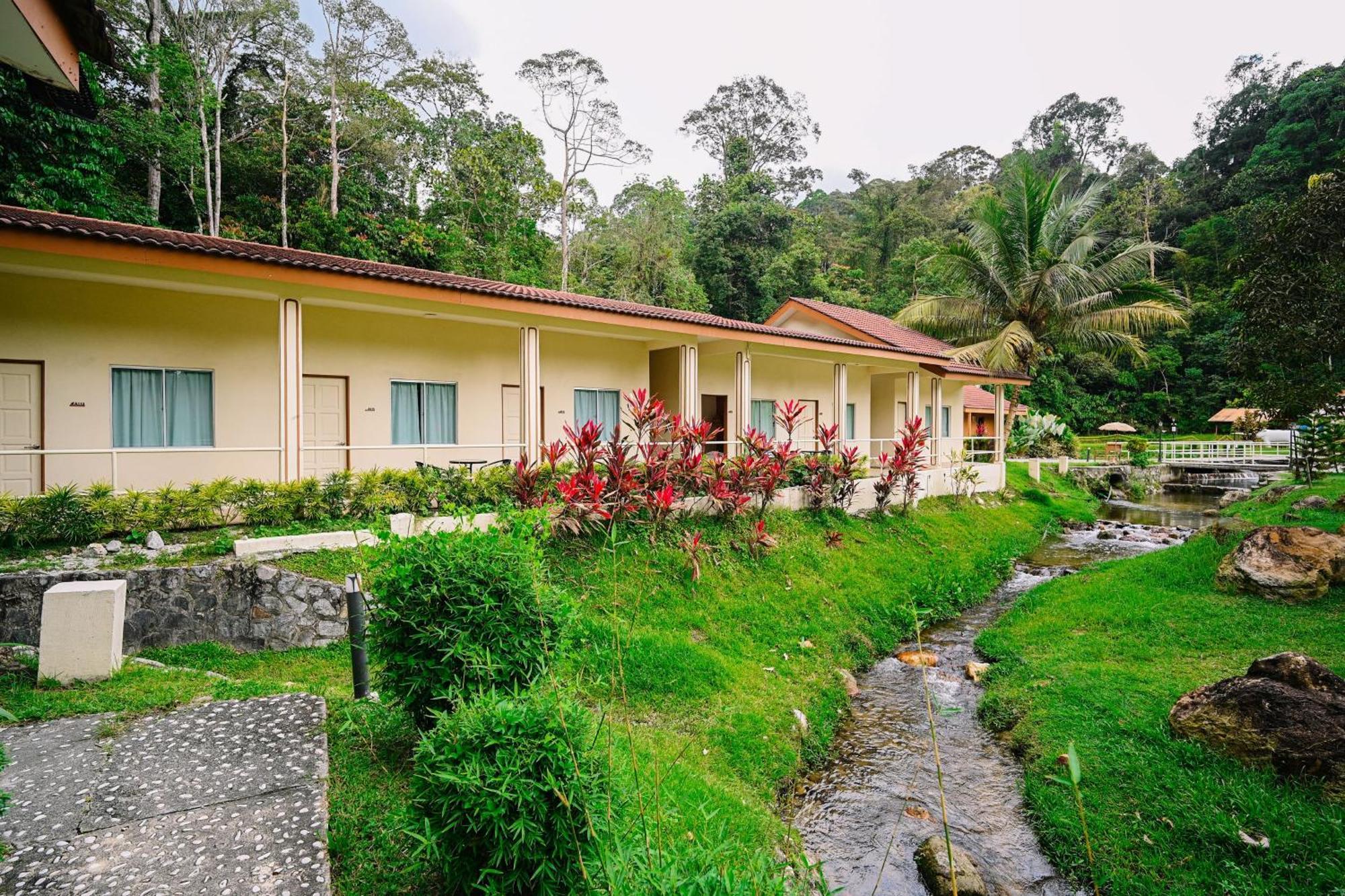 Lilla Rainforest Retreats Hulu Langat Hotel Exterior photo