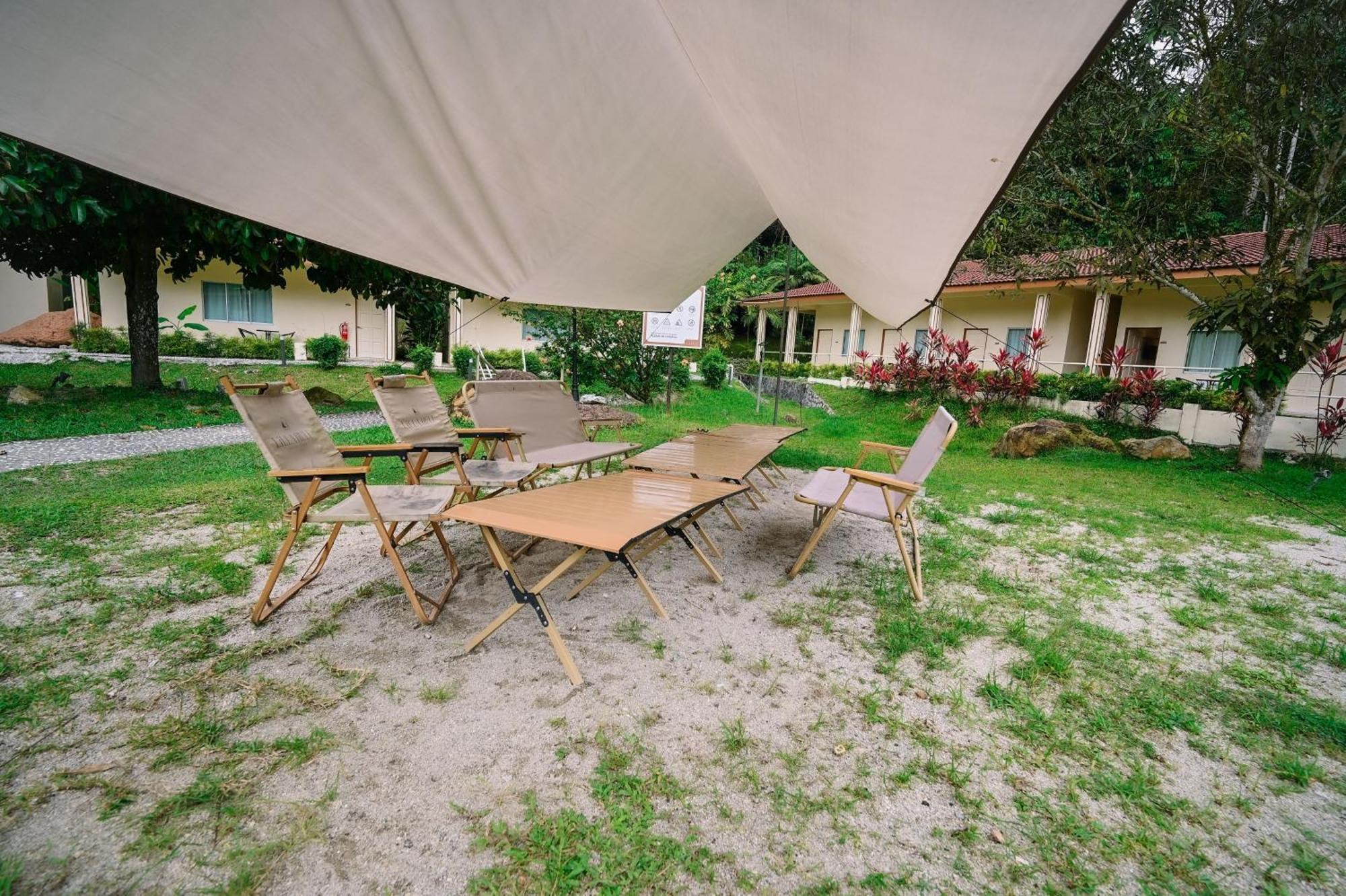 Lilla Rainforest Retreats Hulu Langat Hotel Exterior photo